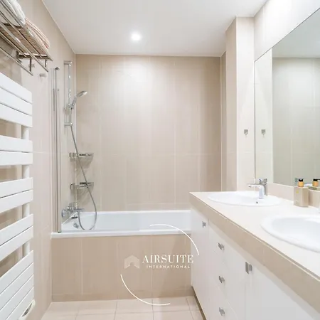 Appartamento Luxury Elegant 2br By Airsuite Parigi